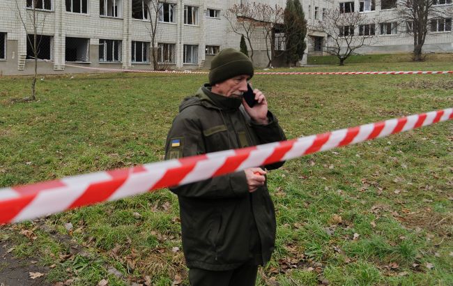 Росіяни атакували Куп'янськ, снаряд прилетів на дах будинку