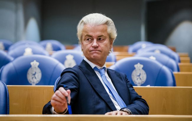 В Нидерландах откладывают коалиционные переговоры, две ключевые партии отказались