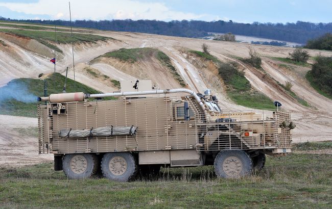 Морпіхи показали, як використовують британські броньовики Mastiff на фронті (відео)