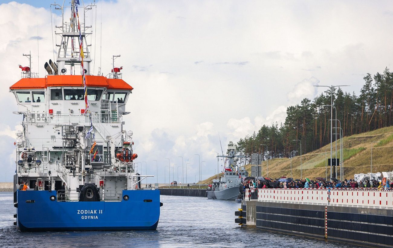 On 17 September, Poland opened a maritime channel to the Baltic bypassing the Russian Federation