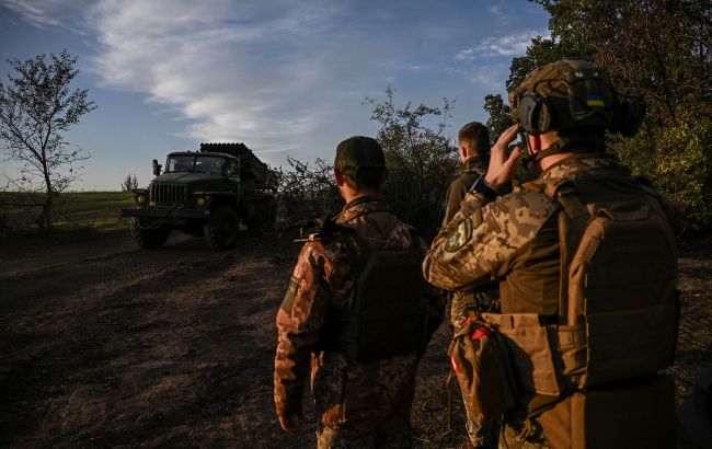 Усе розбито вщент. Гайдай показав евакуацію останніх жителів Стельмахівки