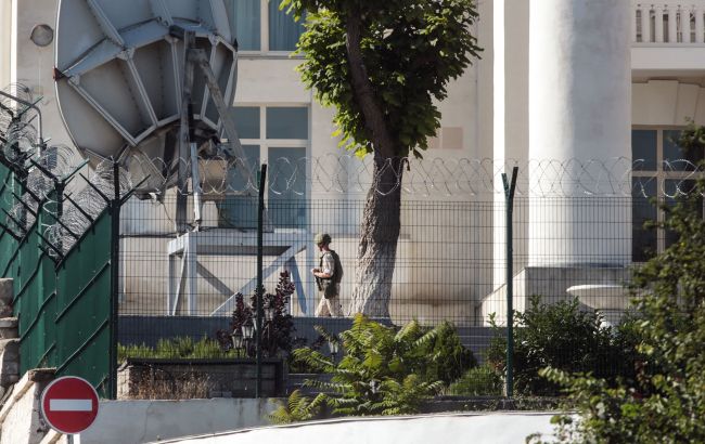 Окупанти після вибухів у Криму закрили Арабатську стрілку для цивільних