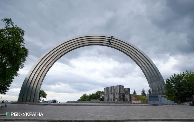 Дожди, местами грозы: синоптики дали прогноз погоды на завтра