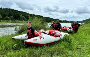 В Черновицкой области третьи сутки ищут пропавшего во время купания подростка