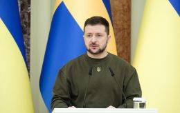 "Быть во всех кабинетах". Зеленский поставил задачу украинским дипломатам на 2025 год