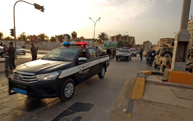 В Ливии неизвестные обстреляли резиденцию премьер-министра из гранатометов, - Reuters