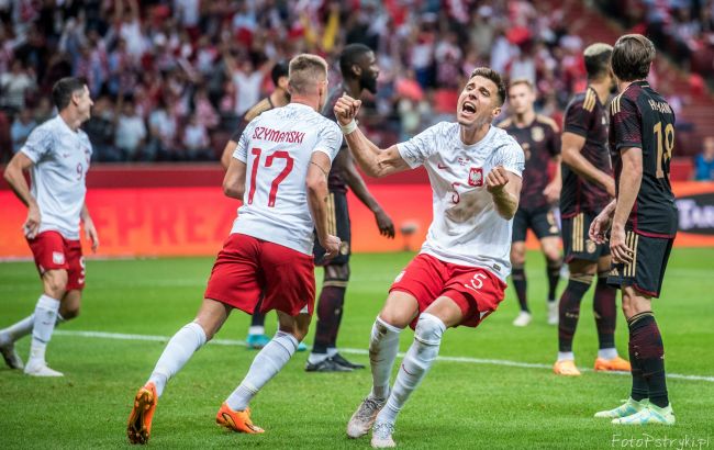 Збірна Польщі лишилася без 8 гравців на матч з Україною: яка причина