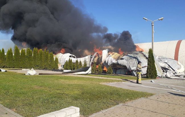 У Бєлгороді скаржаться на вибухи та нібито "прильоти" (фото, відео)