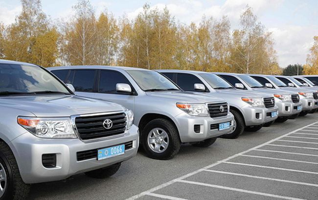 Спецподразделению КОРД передали 10 Land Cruiser и 8 минивэнов