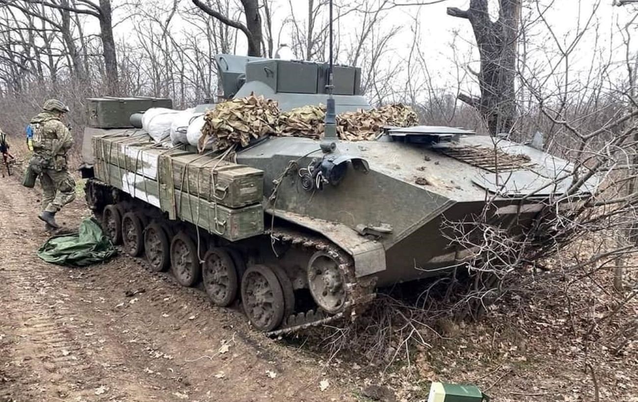 ВСУ захватили уникальную технику оккупантов - передвижной пункт разведки |  РБК Украина