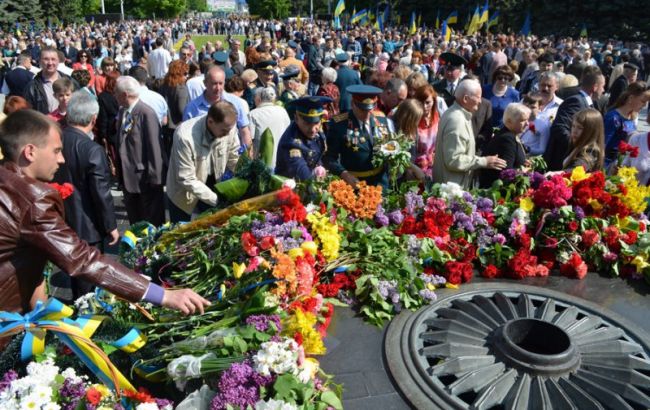 Полиция: на акциях 9 мая грубых нарушений правопорядка не зафиксировано