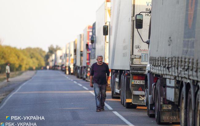 Можно забронировать время. Украина запускает электронную очередь на границе