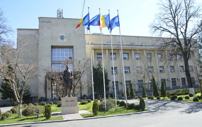 Румунію залишили 40 співробітників посольства РФ