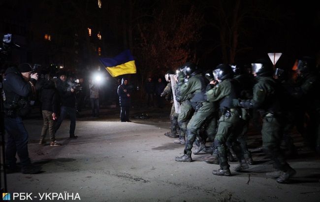 Трьох учасників заворушень у Нових Санжарах відправили під домашній арешт