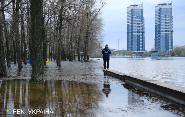 Паводок в Украине. Более 300 домов остаются подтопленными, - ГСЧС