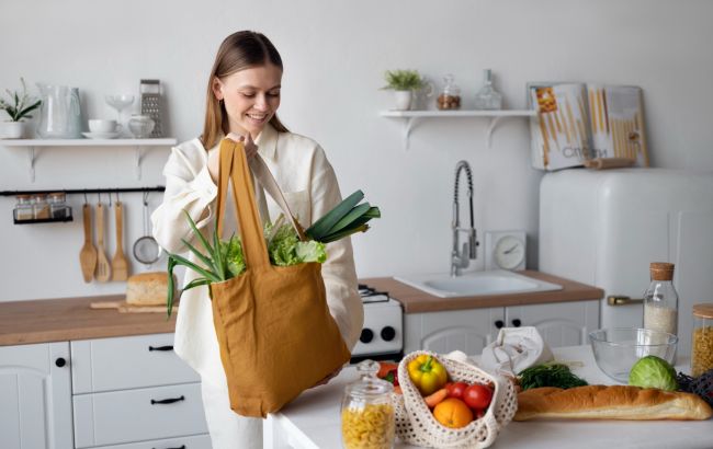 Полезны для сосудов, волос и кожи: какие продукты должны быть в рационе женщин