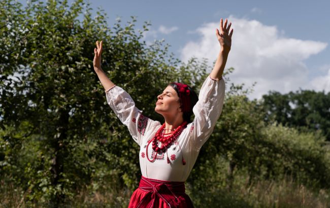 Эти древние украинские фамилии давали только модникам. Проверьте, есть ли ваша в списке