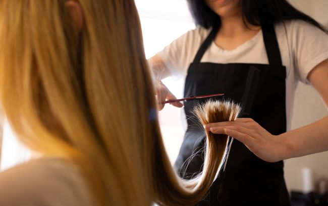 Запишитесь к парикмахеру: 5 признаков, что вам нужно подстричься