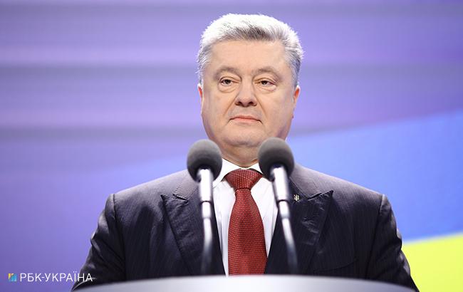 Порошенко доручив надати необхідну допомогу потерпілому в ДТП з його кортежем