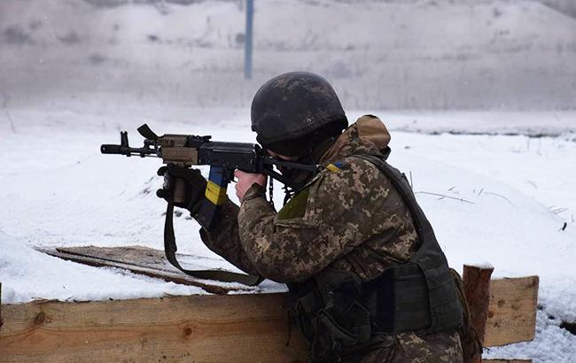 Боевики на Донбассе нарушили перемирие, ранен украинский военный