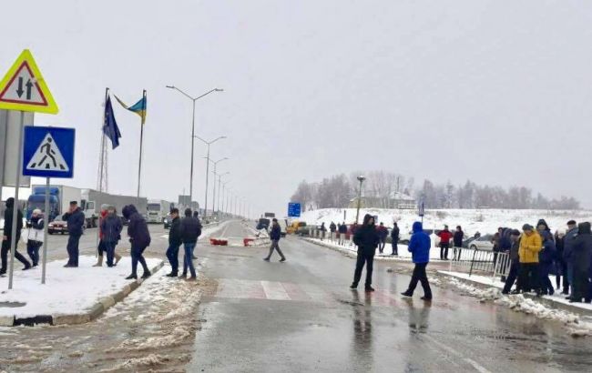 Протесты на границе с Польшей: замедлено движение транспорта на 2 пунктах пропуска