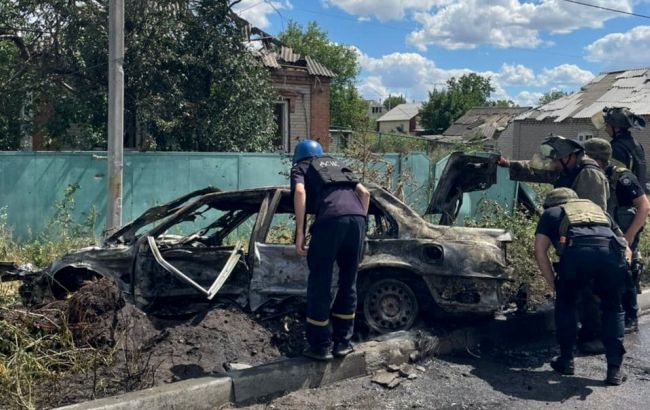 Окупанти завдали удару по житлових будинках у Слов'янську: під завалами залишаються люди