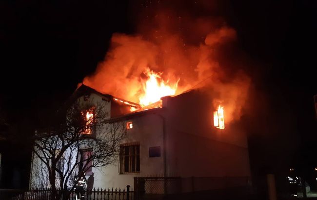 The enemy struck the Lviv region: the Shukhevych Museum was damaged, the hostel was also on fire