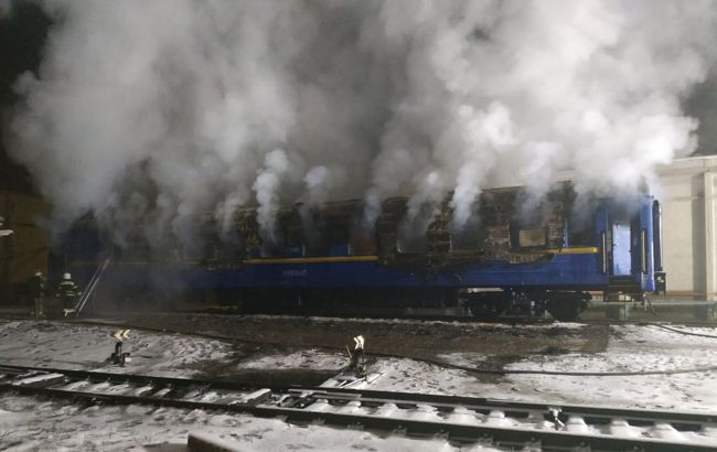 Під Полтавою загорівся вагон поїзда, загинули дві особи