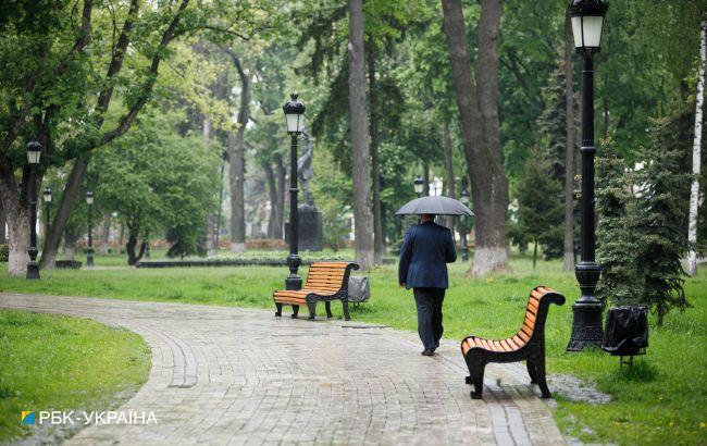 Грози почнуть відступати, а температура підніметься до +22: прогноз погоди на сьогодні