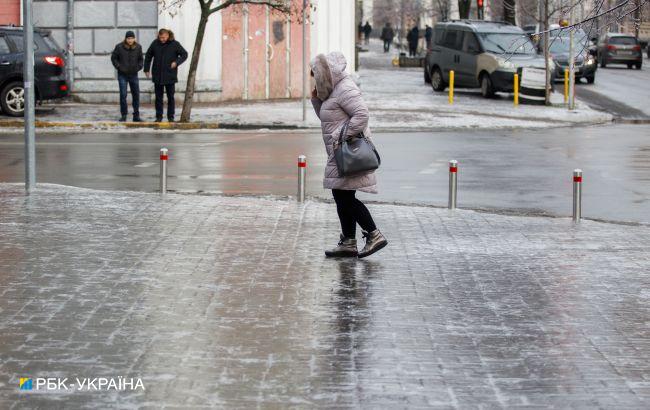 В Україні завтра очікується ожеледиця. У Києві теж буде слизько