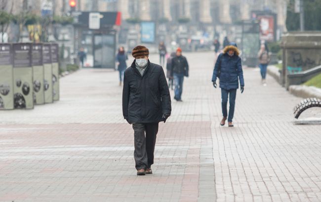 Випадків хвороби в сто разів більше: лікар пояснив "падаючу" статистику COVID-19