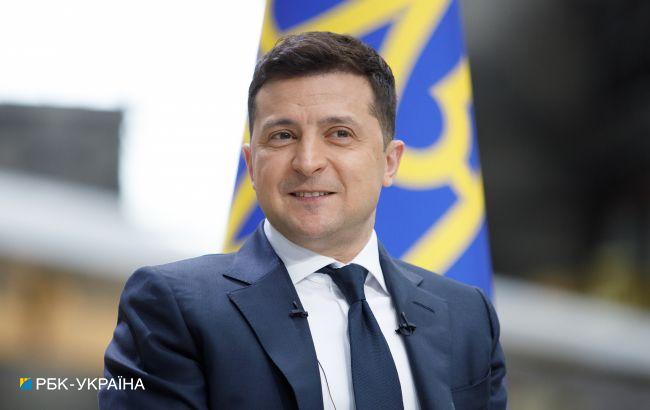 Зеленський хоче винести на референдум питання про статус олігархів в Україні