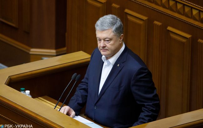 Порошенко закликав парламент проголосувати за зміни до закону про страхування медпрацівників