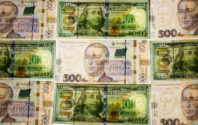 НБУ на 13 січня опустив офіційний курс долара до 28 гривень