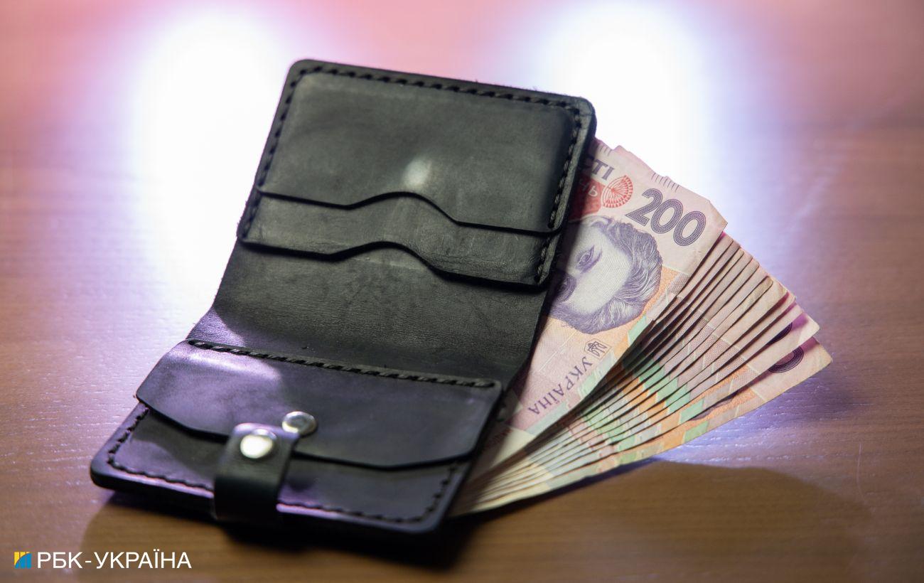 Over 1.1 Million Ukrainians Receive Pensions Exceeding 10,000 Hryvnia: RBC-Ukraine Report