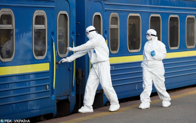 "Укрзализныця" открыла продажу билетов на почти 30 поездов: список рейсов