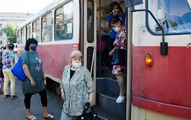 Київ продовжив безкоштовний проїзд для пільговиків з інших міст