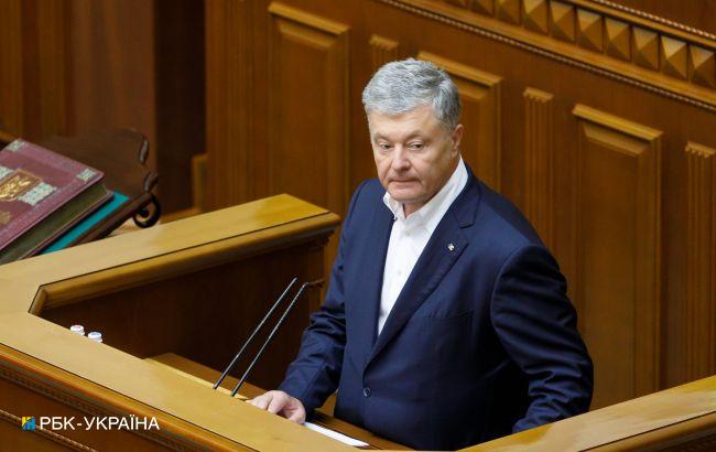 Порошенко закликав повернути обіцяні виплати військовим та погасити борг перед родинами загиблих