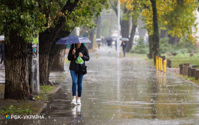 Дощі з вітром, але тепло. Якою буде погода в Україні сьогодні