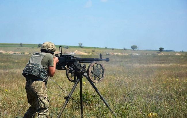 На Донбасі внаслідок обстрілу загинув український військовий