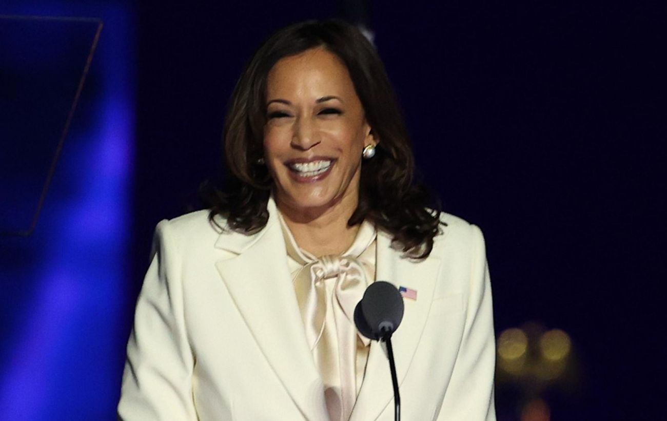 US Vice President Harris’s plane returned urgently due to a technical problem