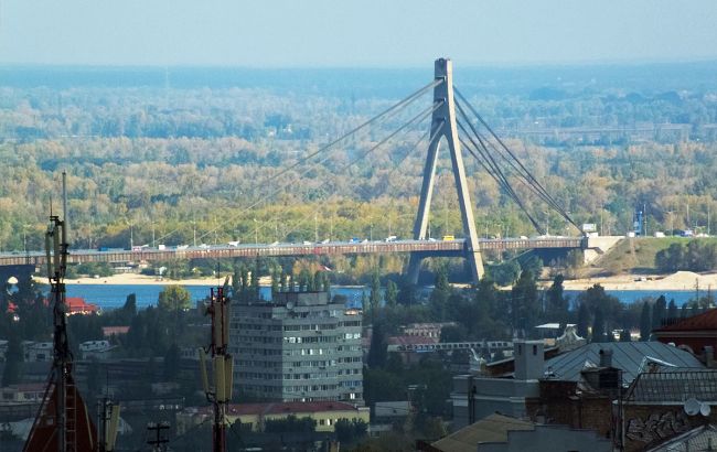 В Киеве частично ограничат движение на Северном мосту