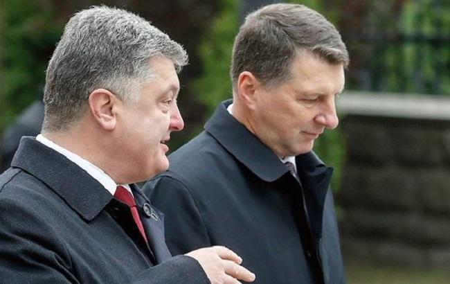 Порошенко і глава Латвії обговорять повернення конфіскованих 50 млн доларів