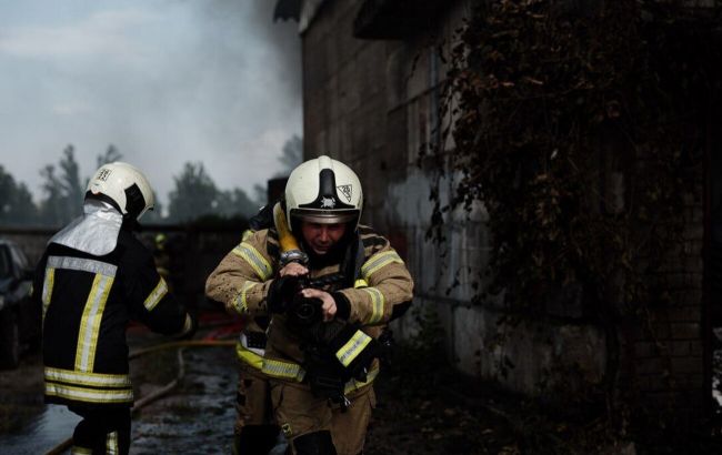 У Києві на пожежі в Подільському районі виявили потерпілого, - ДСНС