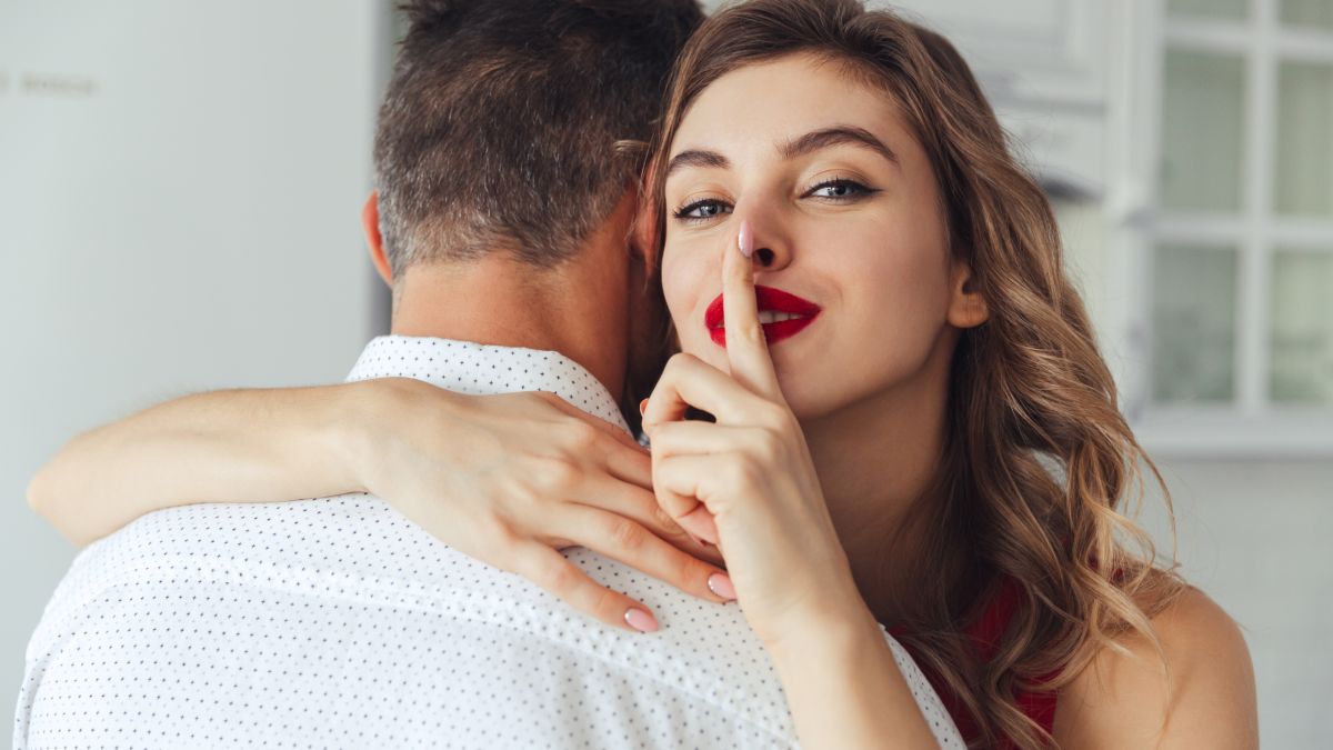 О чем говорят мужчины: 10 секретов, которые стоит знать каждой