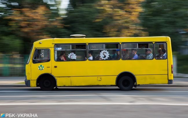 Во Львове перевозчики самовольно возобновили междугородние рейсы