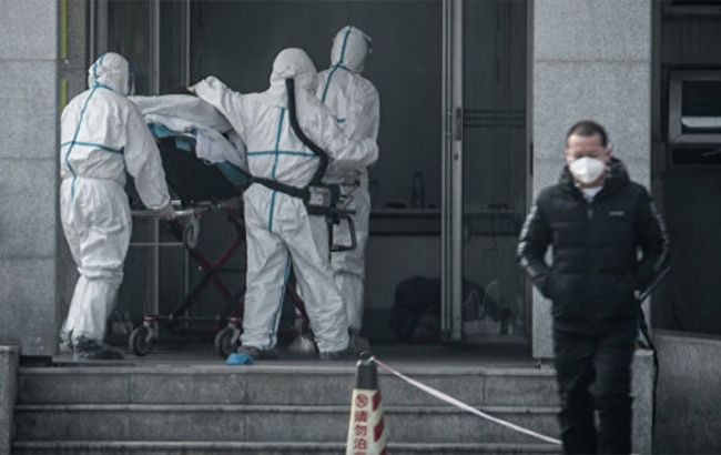 Китай відслідковує можливі мутації коронавіруса