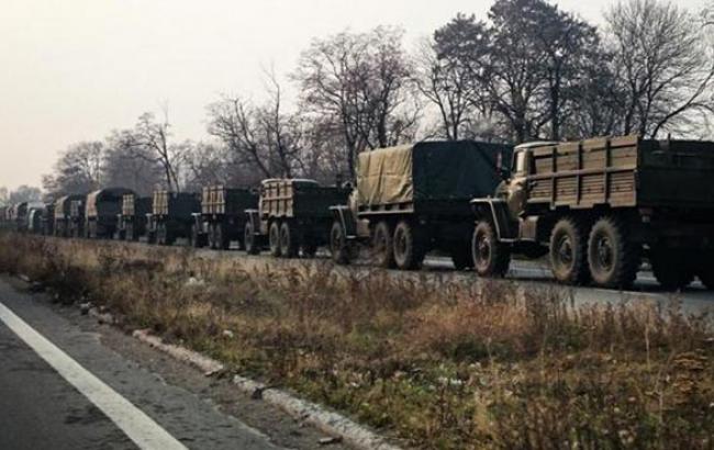 В РНБО відзначають інтенсивне переміщення техніки та військових з РФ