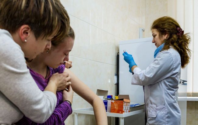 Захистити дітей. Як Ізраїль почав масову вакцинацію школярів від COVID-19