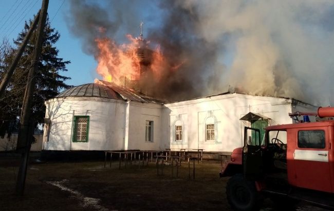У Чернігівській області сталася пожежа в монастирі